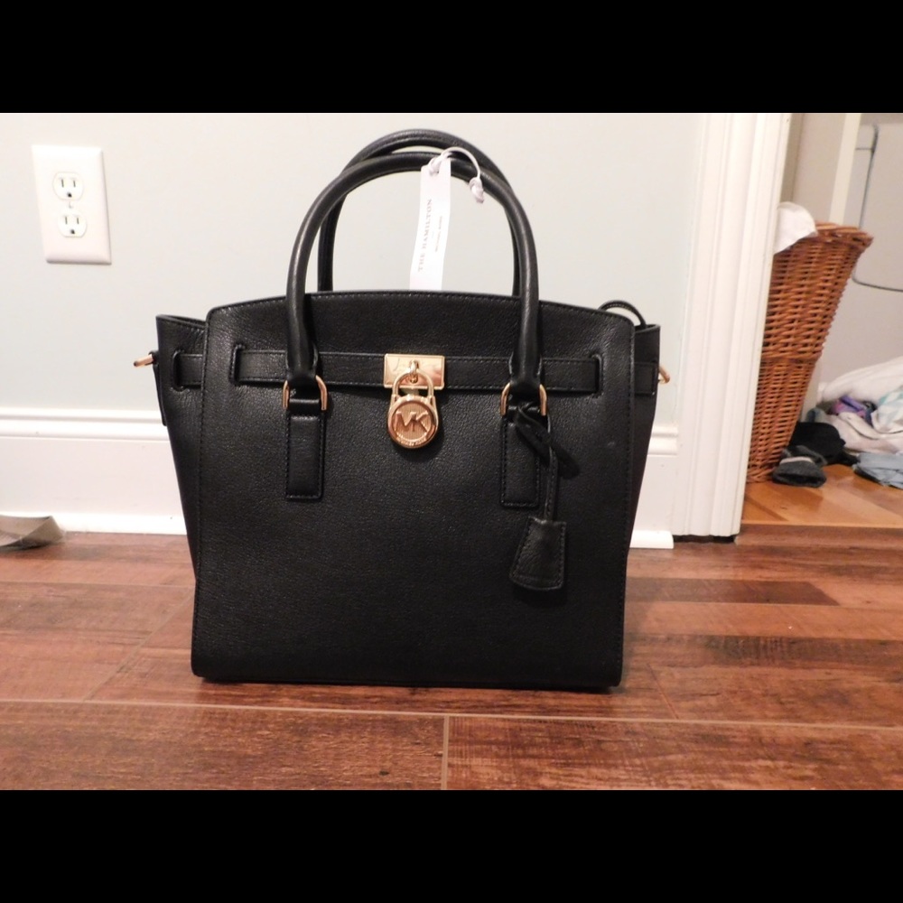 Michael Kors Hamilton Leather Traveler Messenger